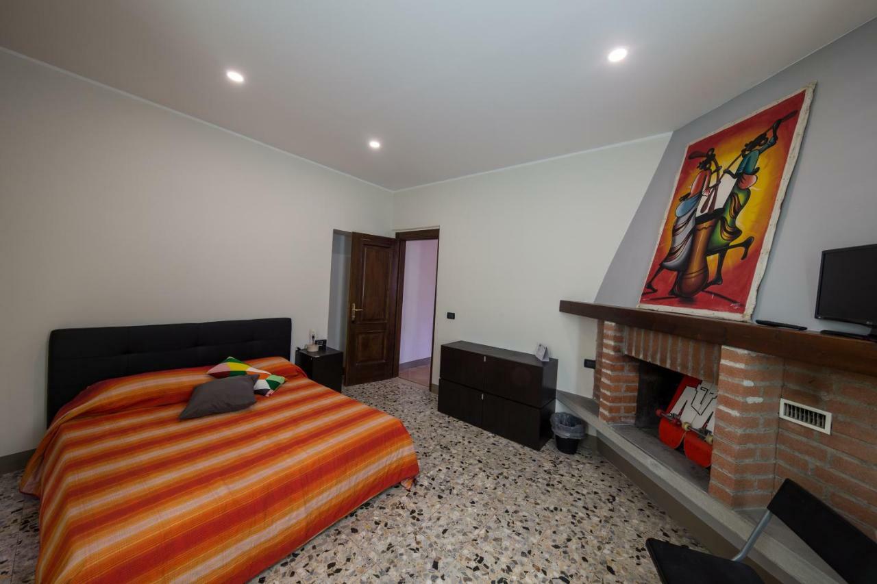 Wake Surf House Bed & Breakfast Sulzano Luaran gambar