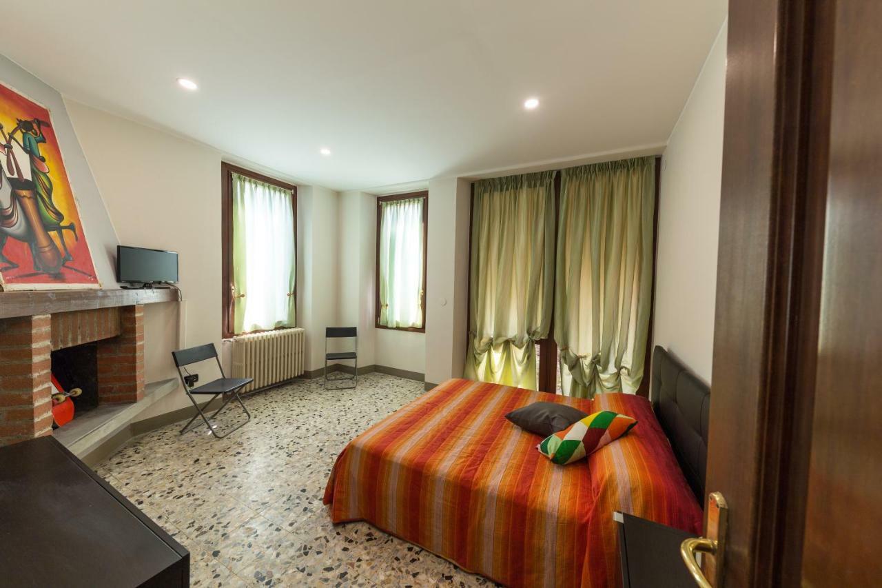 Wake Surf House Bed & Breakfast Sulzano Luaran gambar